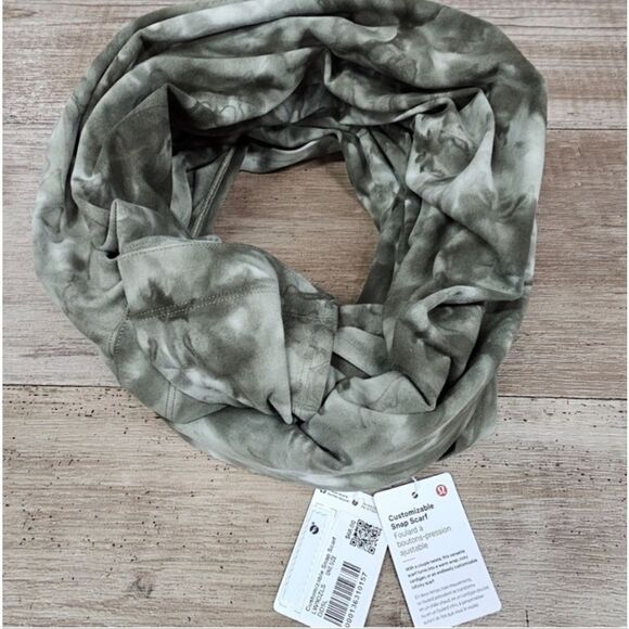 NWT Lululemon Customizable Snap Scarf - Picture 14 of 15